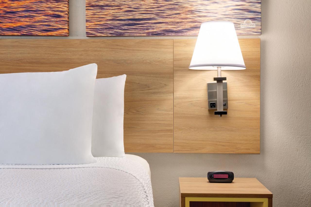 Days Inn By Wyndham Kansas City International Airport מראה חיצוני תמונה